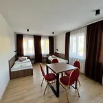 Ξενοδοχείο I Restauracja „kristal”