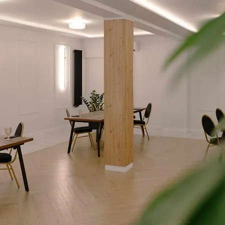 I Restauracja „kristal” 2* Braniewo