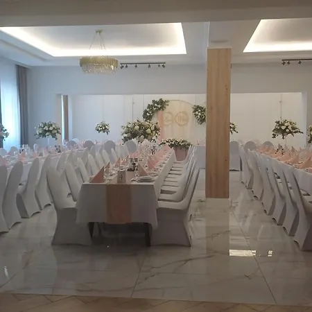 Ξενοδοχείο I Restauracja „kristal” Braniewo