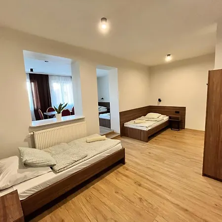I Restauracja „kristal” 2* Braniewo